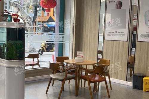 荆门小白兔口腔维宁店大厅图 荆门小白兔口腔维宁店大厅图
