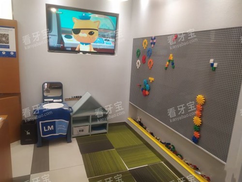 成都瑞泰口腔银泰门诊儿童区 成都瑞泰口腔银泰门诊儿童区