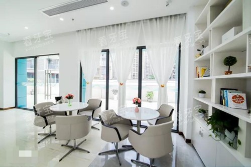 惠州致美口腔医院候诊区 惠州致美口腔医院候诊区