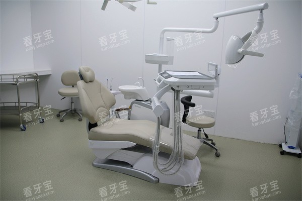 池州康诺口腔牙椅实拍图 池州康诺口腔牙椅实拍图