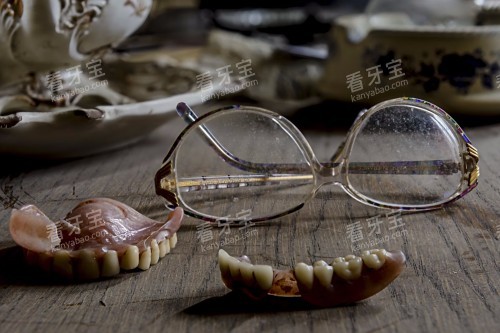 假牙宣传展示 假牙宣传展示