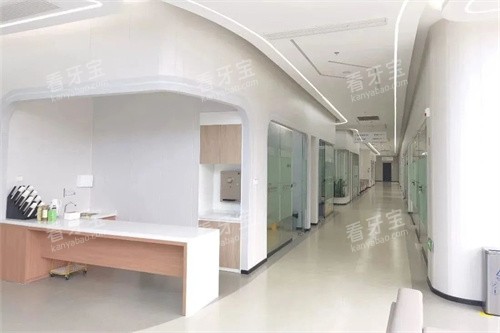 丽水亮贝美口腔门诊部走廊 丽水亮贝美口腔门诊部走廊