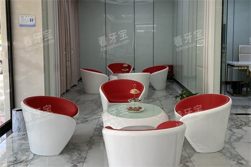 贵阳朗朗口腔休息候诊区 贵阳朗朗口腔休息候诊区