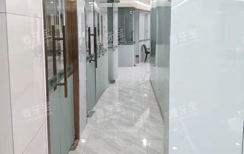 十堰华玉口腔走廊环境图 十堰华玉口腔走廊环境图