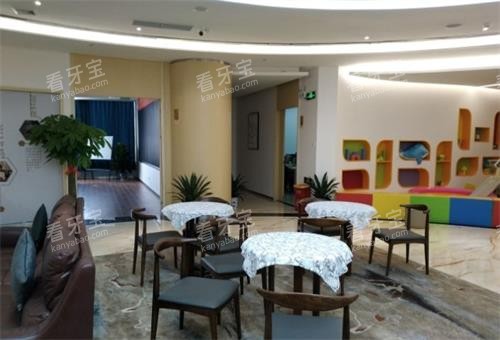 ��ݸ�ð����ǻ��Ϣ��