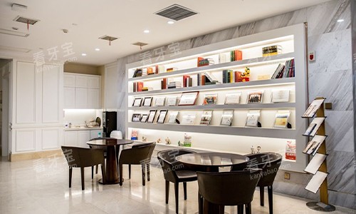 ������Բ��ǻ�ȴ�������