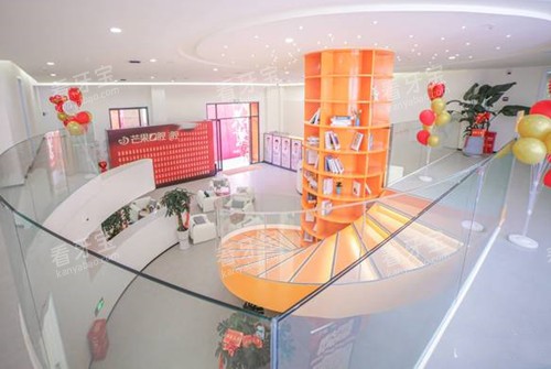 ��֦��â����ǻ�ڲ���������