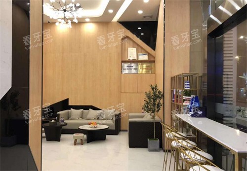 ����������ǻ��Ϣ��չʾ��Ƭ