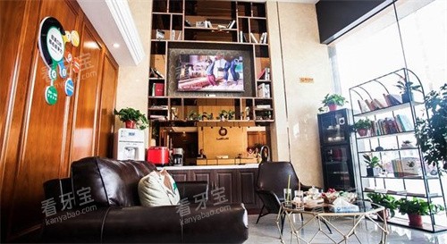 �γǱ�����ǻ��Ϣ��