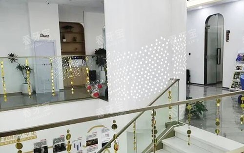 ������ѿ�˿�ǻ�ڲ�����ʵ��ͼ