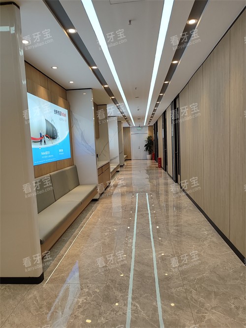 成都中诺口腔走廊环境 成都中诺口腔走廊环境