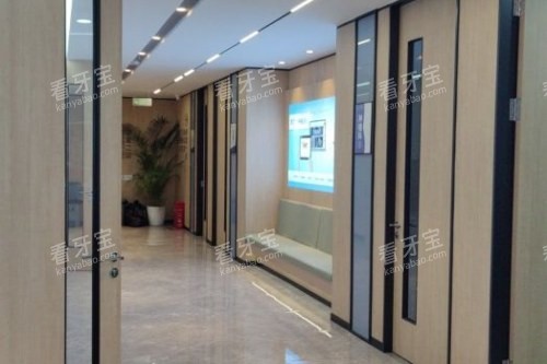 成都中诺口腔走廊环境图 成都中诺口腔走廊环境图