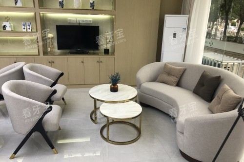 ��ͷ��¡��ǻ��Ϣ��