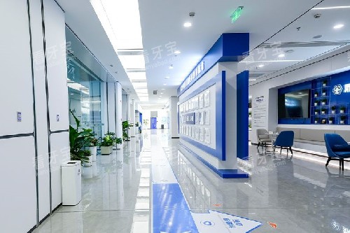 宁波鼎植口腔医院(江北总院)走廊环境 宁波鼎植口腔医院(江北总院)走廊环境