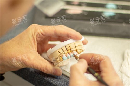 牙齿治疗操作图 牙齿治疗操作图