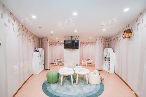 上海维乐口腔亲子等待区环境 上海维乐口腔亲子等待区环境