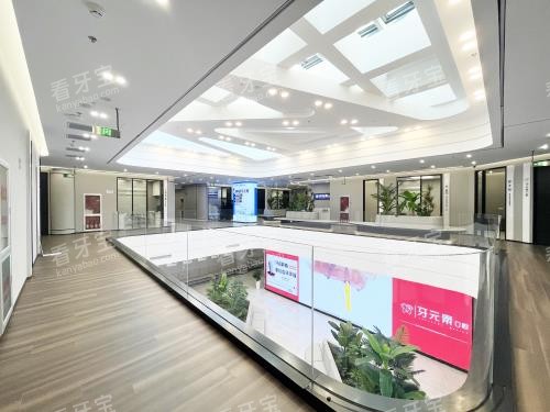 北京牙元素口腔二楼CT室前 北京牙元素口腔二楼CT室前