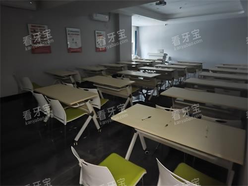 曲靖舒尔口腔休息区 曲靖舒尔口腔休息区