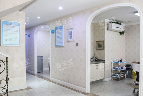 成都忠科口腔诊疗室外景图 成都忠科口腔诊疗室外景图