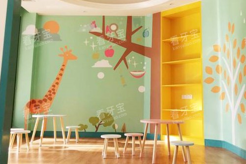 乐山英美口腔儿童候诊区 乐山英美口腔儿童候诊区