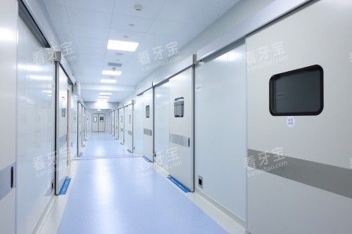 成都新桥口腔总院手术室外 成都新桥口腔总院手术室外