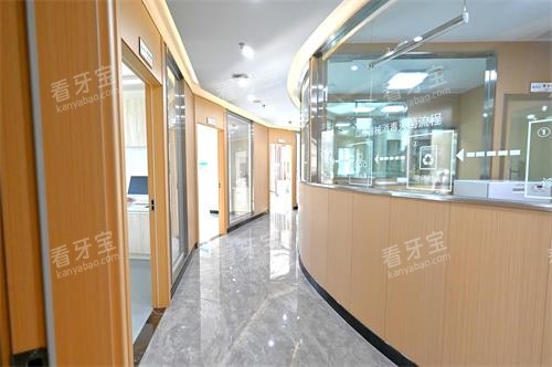 昆明春熙口腔走廊环境.jpg 昆明春熙口腔走廊环境.jpg
