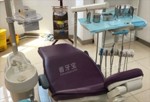 沈阳欢乐口腔正畸诊室仪器.png 沈阳欢乐口腔正畸诊室仪器.png