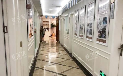 广州柏德口腔走廊环境实拍图 广州柏德口腔走廊环境实拍图