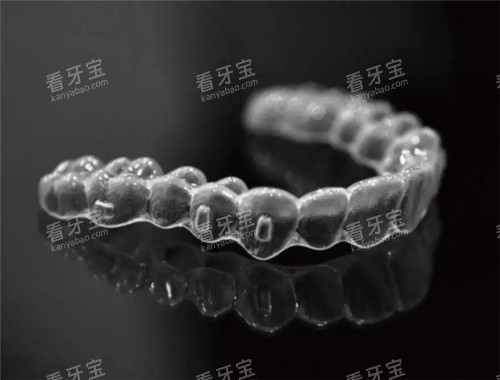 透明隐形牙套真实照片 透明隐形牙套真实照片