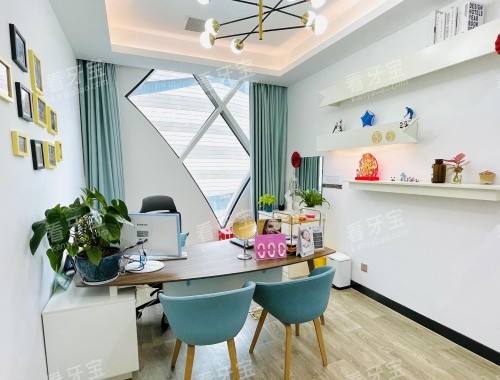 昆明松鼠口腔医生办公室 昆明松鼠口腔医生办公室