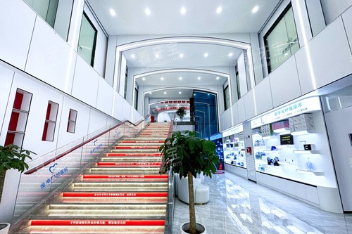 岳阳金幸口腔楼梯图 岳阳金幸口腔楼梯图