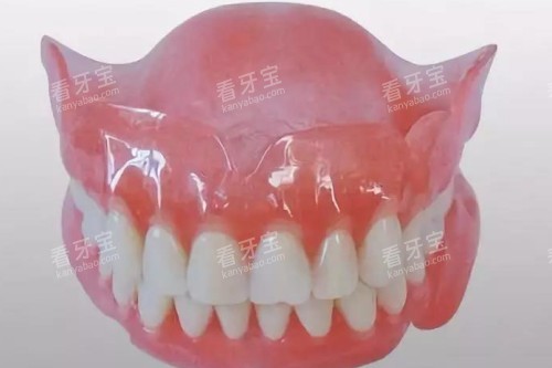 吸附性义齿修复前,牙根到底拔还是留?口腔医生说透了关键因素