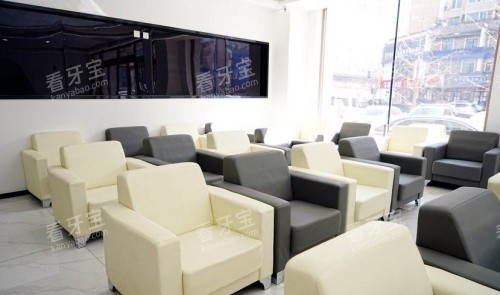 沈阳国睿口腔收费贵吗?登腾种植牙1999元起收费价格不贵!价格透明亲民