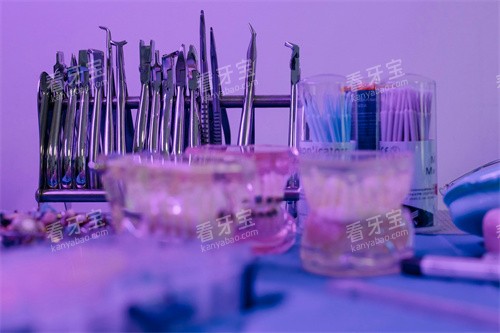 牙齿治疗工具图 牙齿治疗工具图