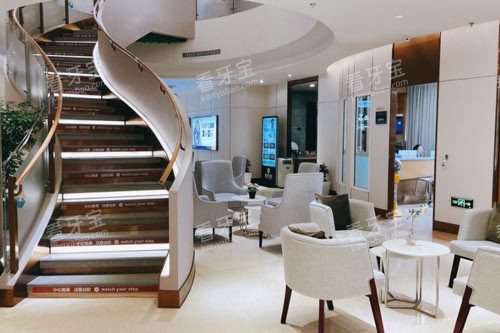 成都新桥口腔(高新店)休息区图 成都新桥口腔(高新店)休息区图