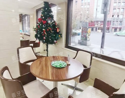 �ɶ�ҽ��ҽԺ��ǻ����Ϣ��