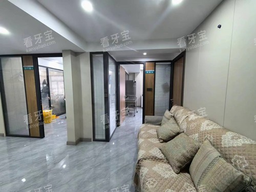 �人Ф�ӻԿ�ǻ�ڲ�����ͼ