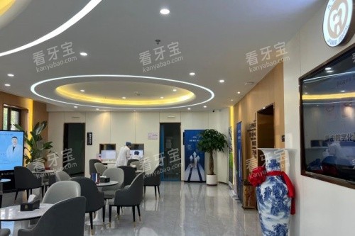 ��ŵ��ǻ����ʲô���Σ����豸/ҽ��/�۸񿴣����и߶��Լ۱�֮ѡ