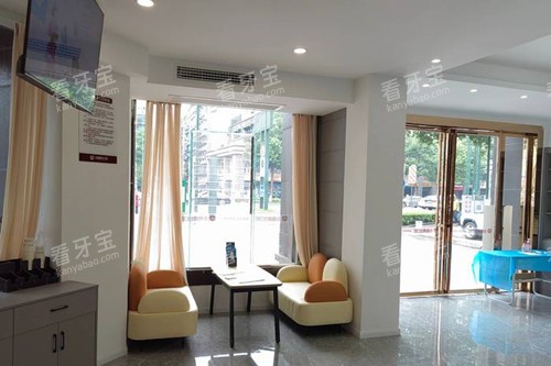 �˱���ֲ���˿�ǻ�շѱ�׼���أ���ֲ��3880Ԫ����+���CT���