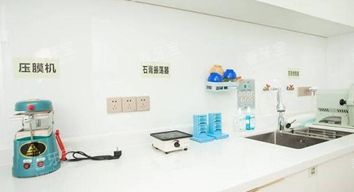 ��ͷ��ʫ����ǻ����չʾ