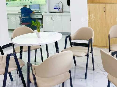 ��˫�������ӿ�ǻҽԺ�Ⱥ���