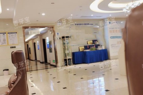 ���������˿�ǻ�ڲ�����