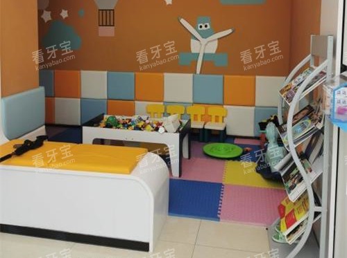 北京房山瑞川口腔门诊儿童游玩区 北京房山瑞川口腔门诊儿童游玩区