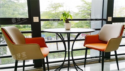 广州瑞齿特口腔休息区展示 广州瑞齿特口腔休息区展示