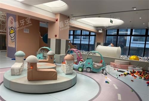 北京整齐娃娃口腔大厅内部 北京整齐娃娃口腔大厅内部