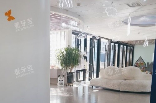 �е�Ω�¿�ǻ����