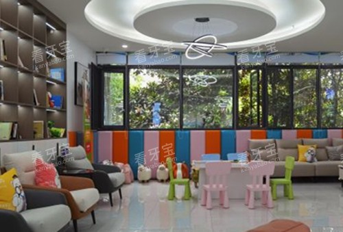 都江堰德贝口腔儿童玩乐区环境 都江堰德贝口腔儿童玩乐区环境