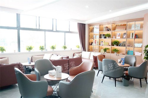 �������׿�ǻ��Ϣ��