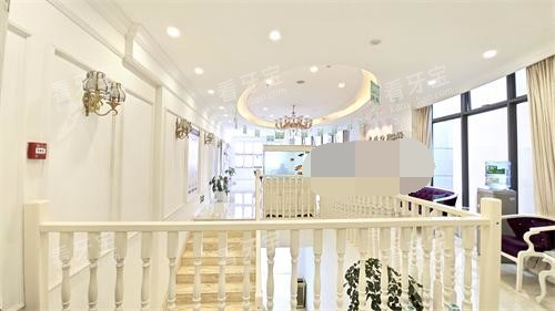 昆明长鹏口腔(凯旋店)二楼环境 昆明长鹏口腔(凯旋店)二楼环境