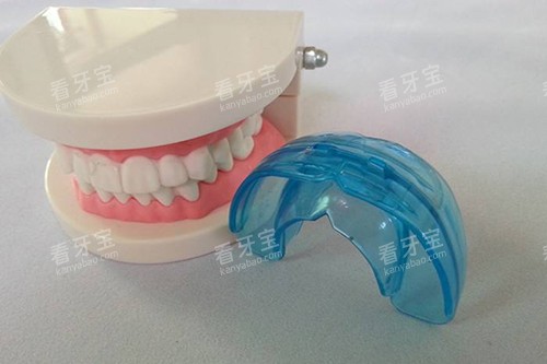 MRC功能性矫治器示意图 MRC功能性矫治器示意图